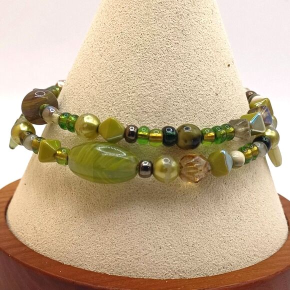 Vintage Spiral Wrap Bracelet with Multiple Shades and Shapes of Green Glass Bead - Picture 2 of 6